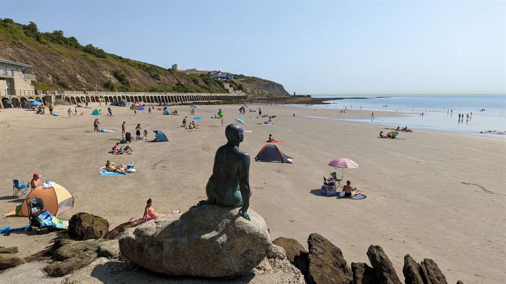 Sunny Sands Beach, Folkestone, best beach in kent during summer